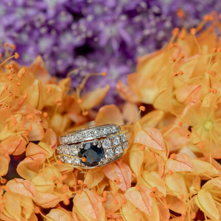 ANILLO DOS OROS DE ZAFIRO Y DIAMANTES