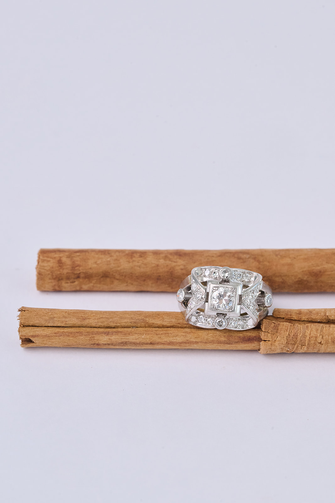 SELE GO ANTIQUES OCTUBRE