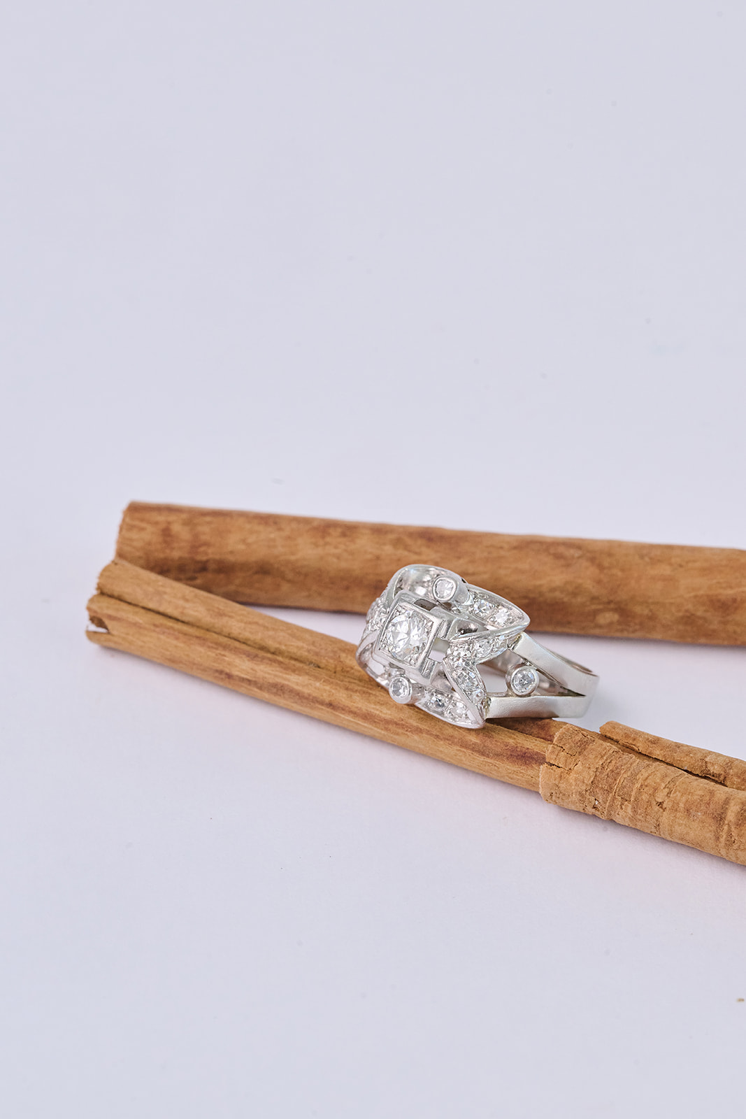 SELE GO ANTIQUES OCTUBRE