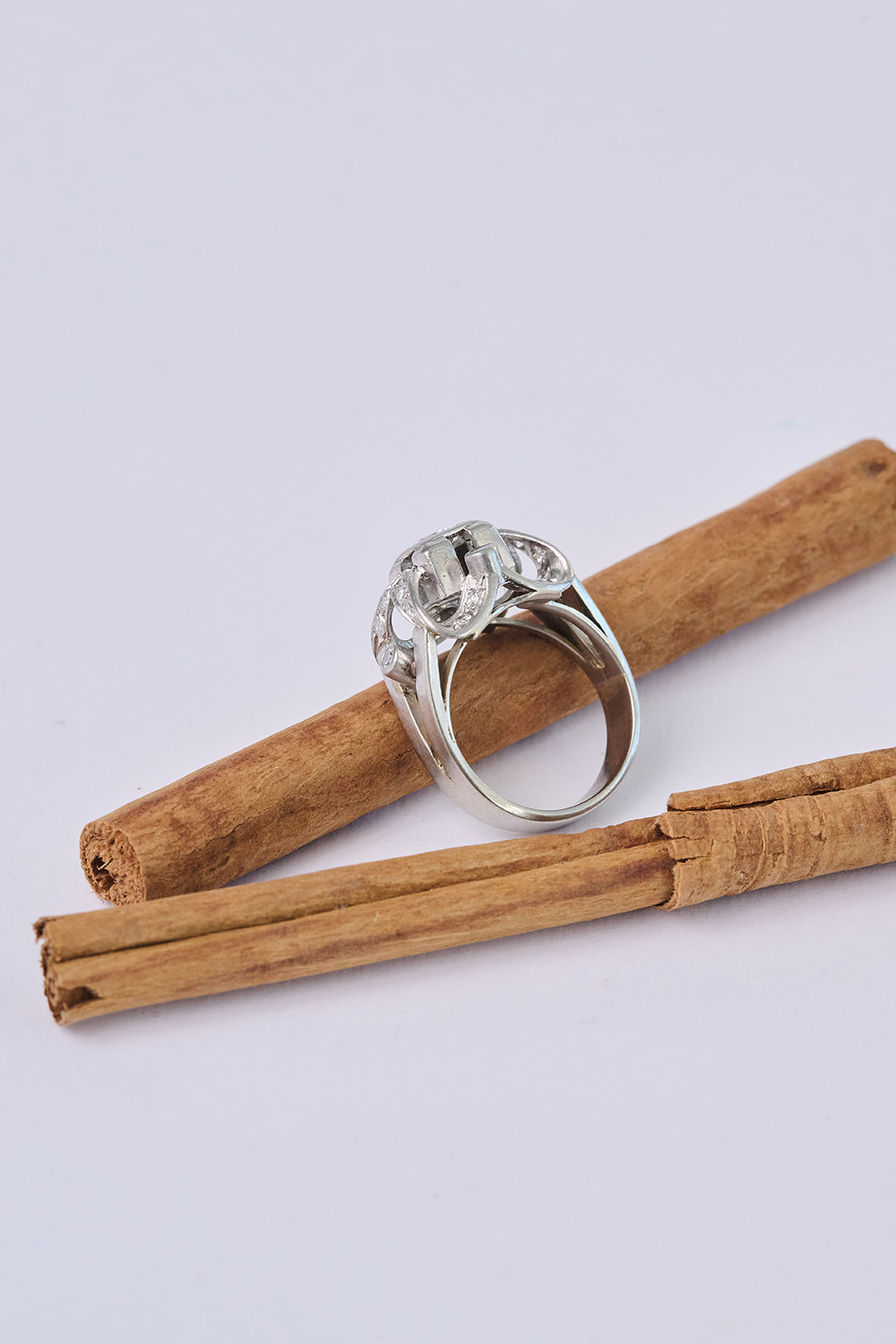 SELE GO ANTIQUES OCTUBRE