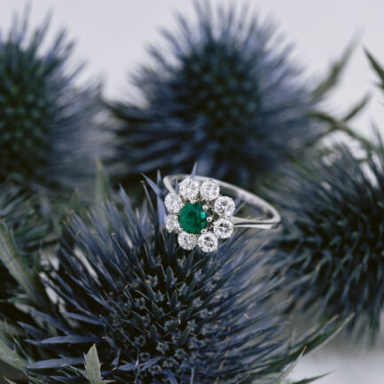 ANILLO MARGARITA DE ESMERALDA Y DIAMANTES