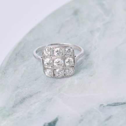 ANILLO DE PLATINO CON DIAMANTES TALLA ANTIGUA