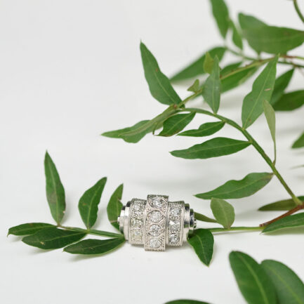 ANILLO RETRO DE PLATINO Y DIAMANTES